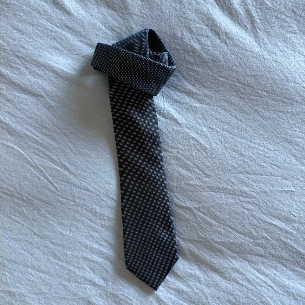 Elegant Navy and White Men's Tie 100% silk - made in Italy